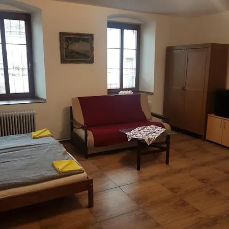 Apartman 1, Triluzkovy S Pristylkou S Kuchyni A Koupelnou ゲストハウス Frenštát pod Radhoštěm